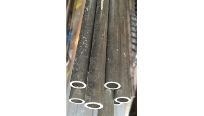 Трубу алюминиевую б/ш анодированную 70x1,5 мм 1955 купить в Воронеже