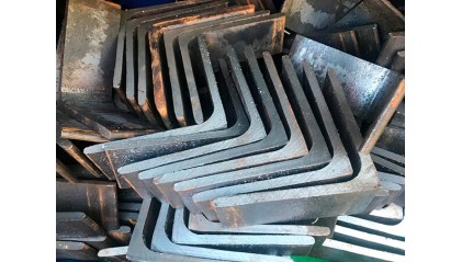 уголок стальной гнутый равнополочный 40x40x2,5 мм Ст10 купить в Воронеже