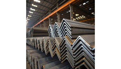 уголок стальной горячекатаный неравнополочный 30x20x4 мм 17Г1С купить в Воронеже